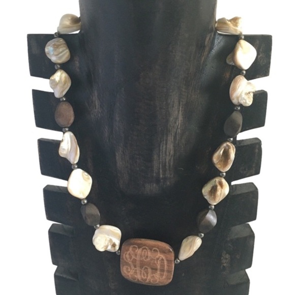 WOODEN NECKLACE  INITIALED & Matching EARRINGS SET - Picture 2 of 3